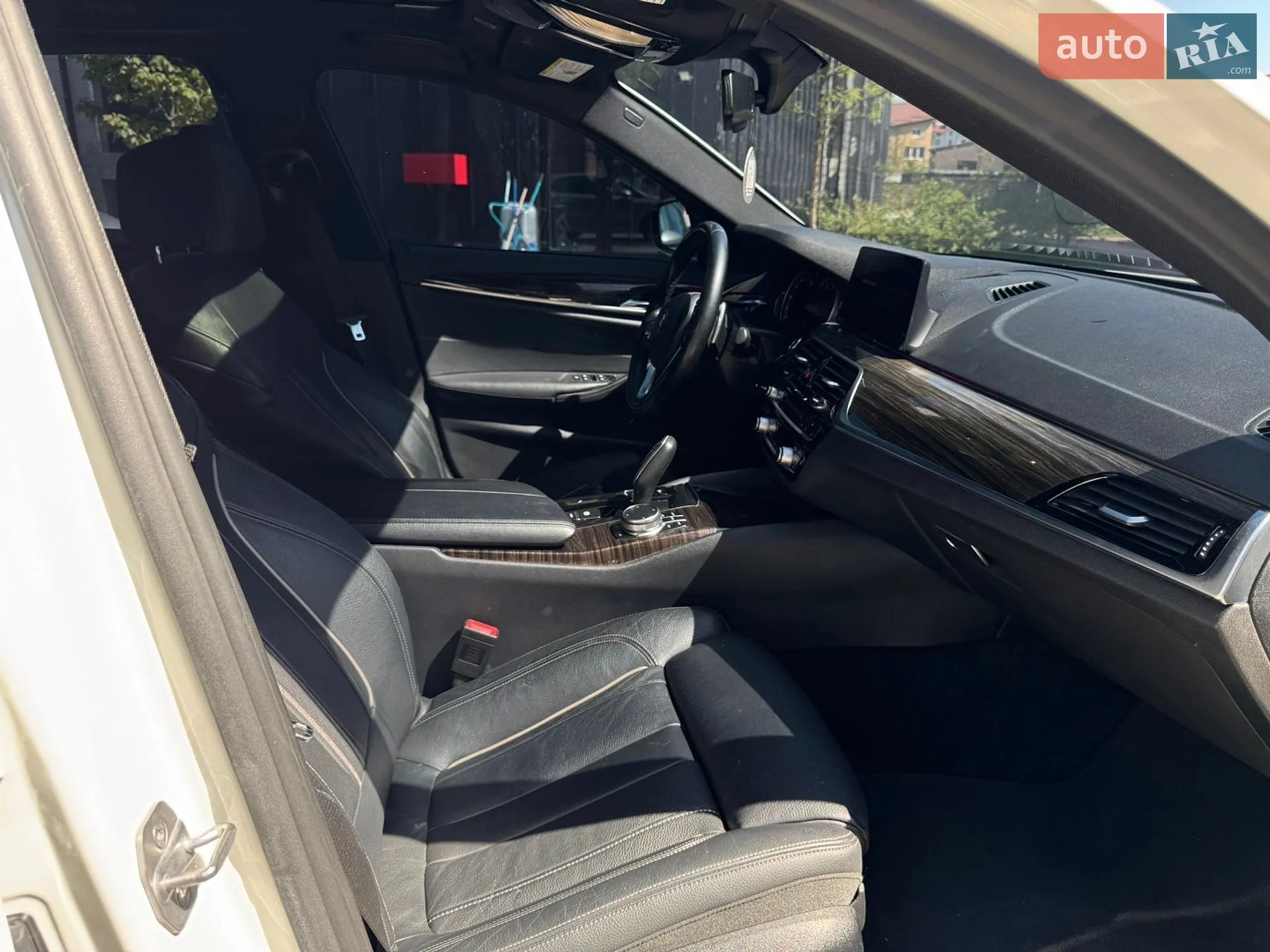 2017 BMW 5er - мініатюра 14