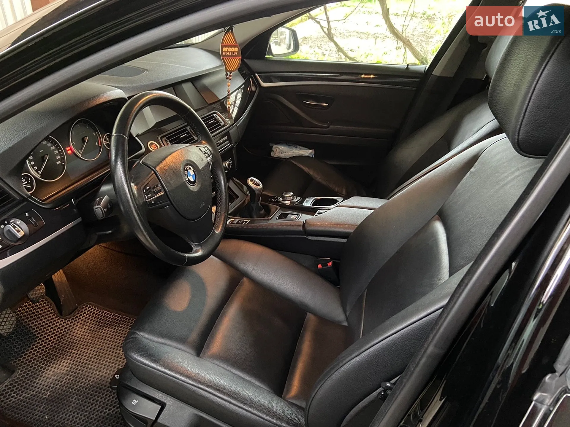2012 BMW 5er - мініатюра 13