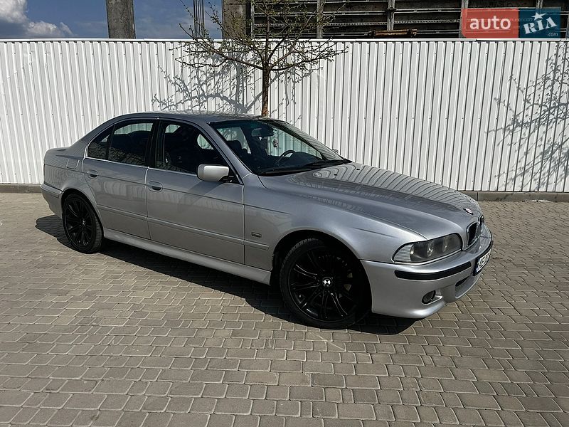 Седан BMW 5 Series 2001 в Гайсине