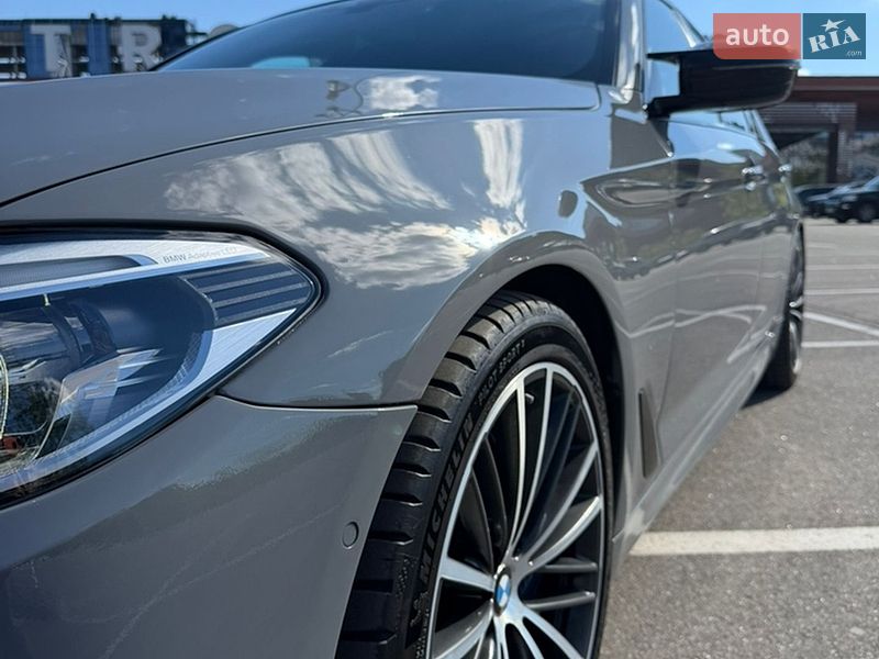 Седан BMW 5 Series 2017 в Киеве