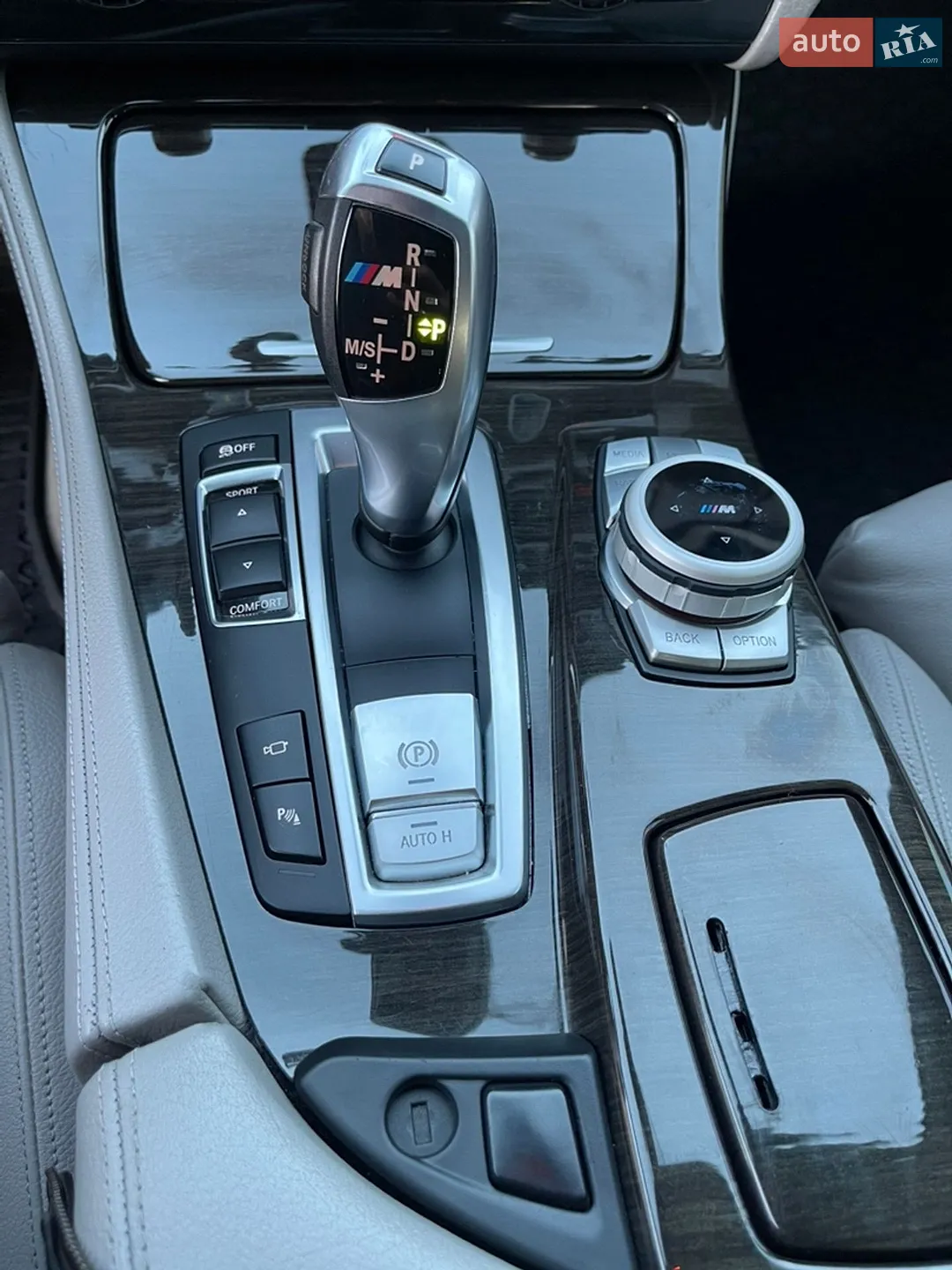 2012 BMW 5er - мініатюра 19