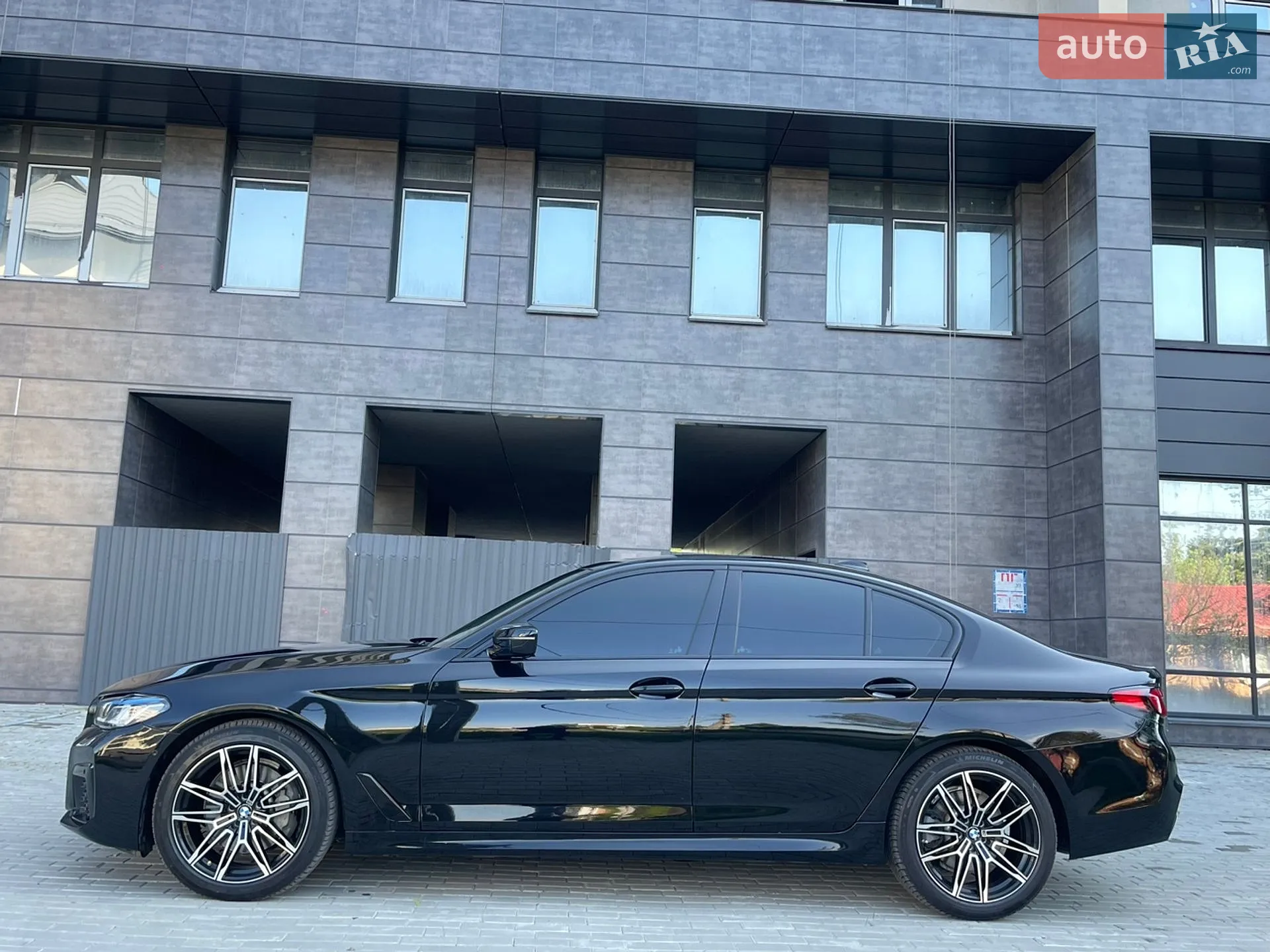2017 BMW 5er - мініатюра 3