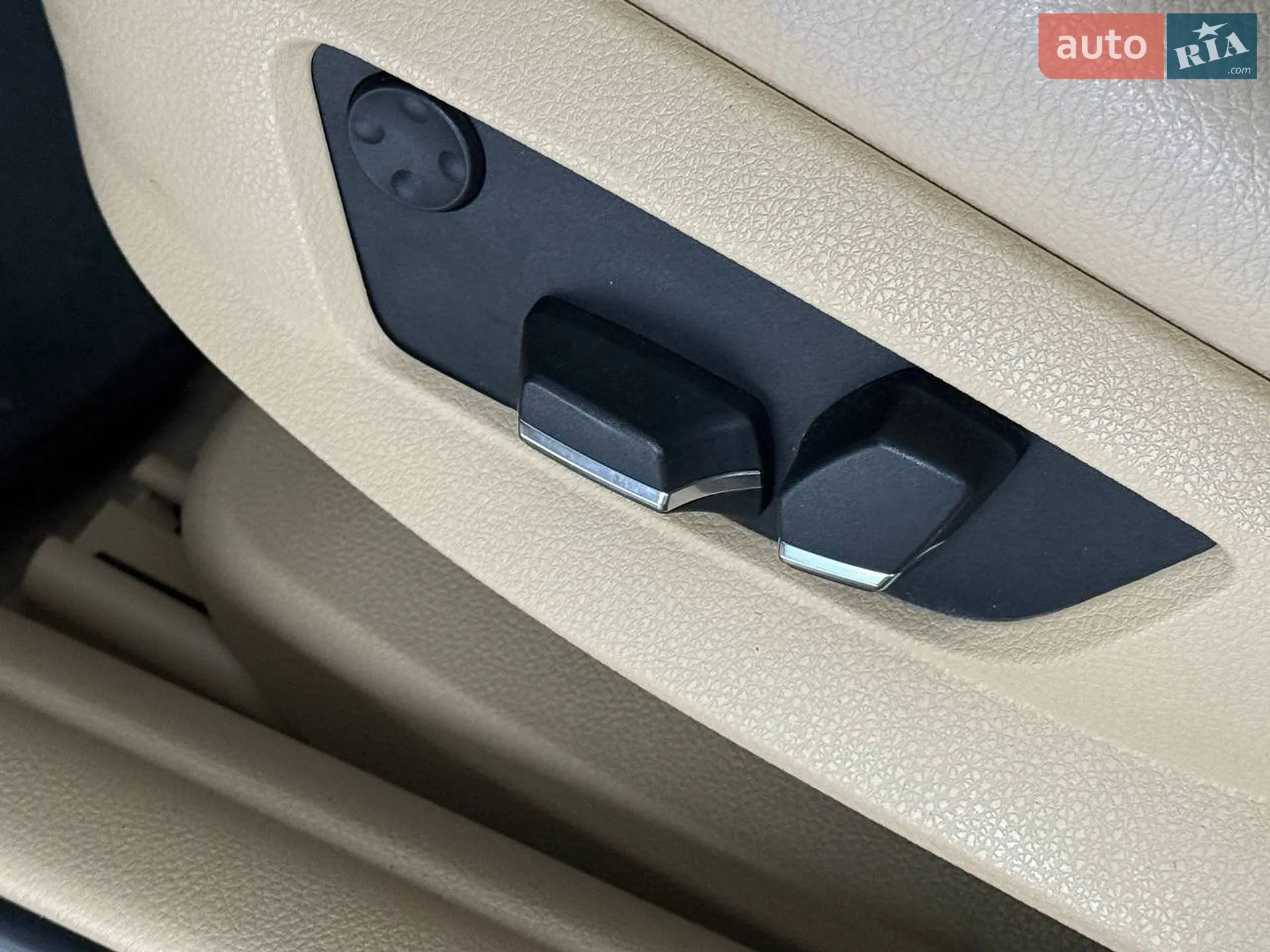 2011 BMW 5er - мініатюра 21