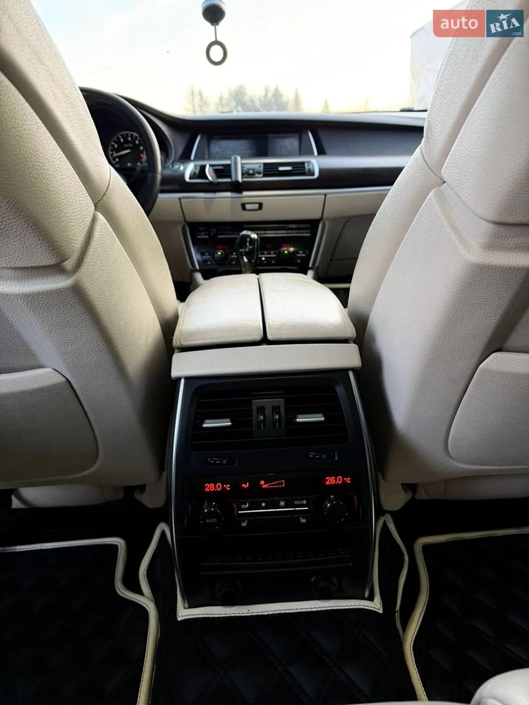 2011 BMW 5er - мініатюра 8