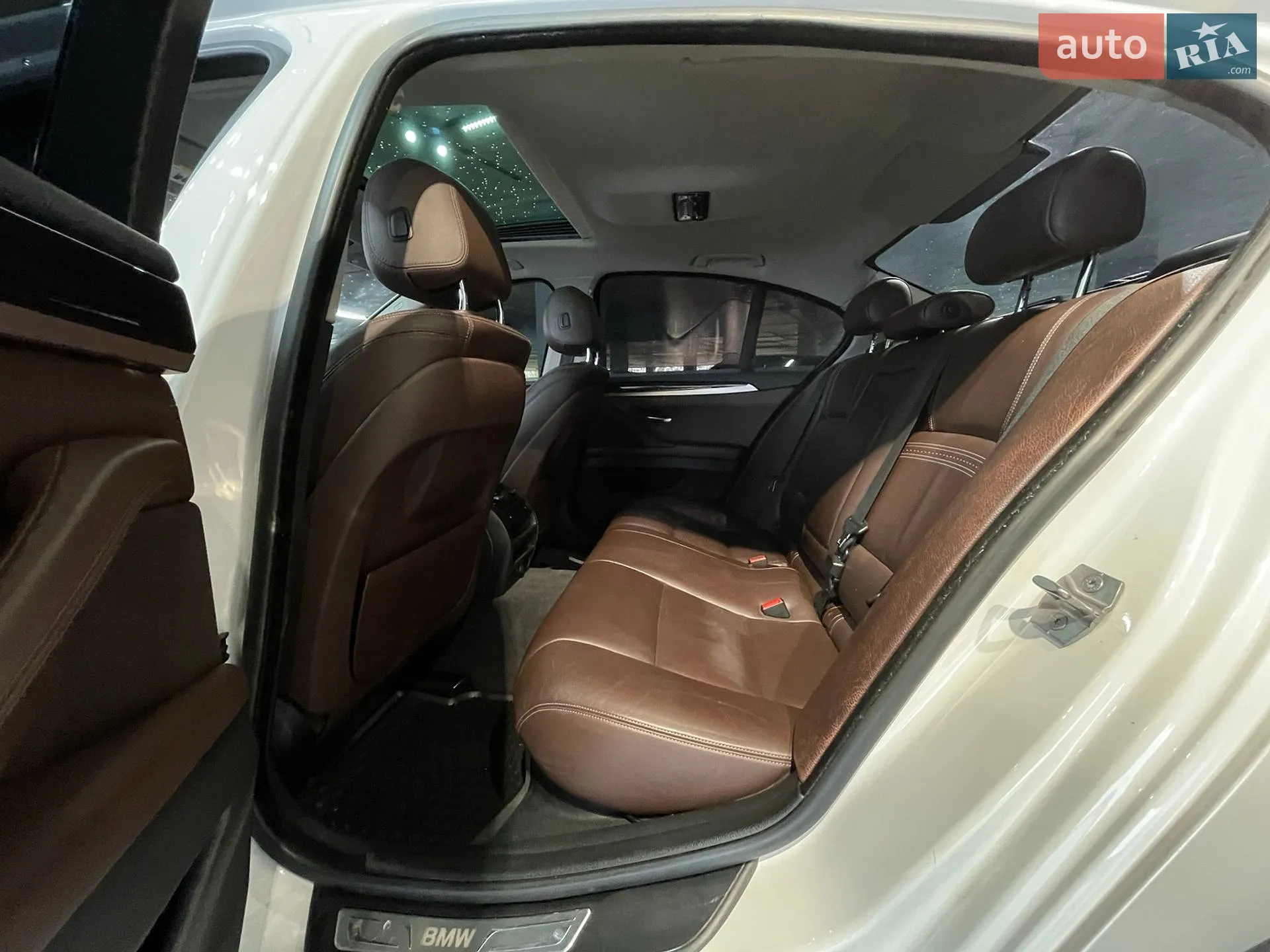 2016 BMW 5er - мініатюра 18
