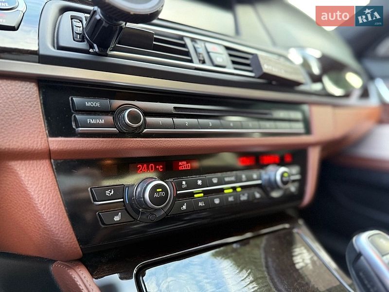 Седан BMW 5 Series 2013 в Киеве фото 32 Седан BMW 5 Series 2013 в Киеве