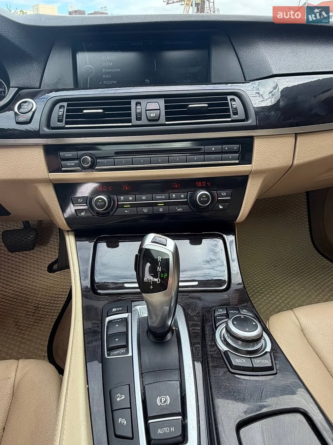 2011 BMW 5er - мініатюра 29