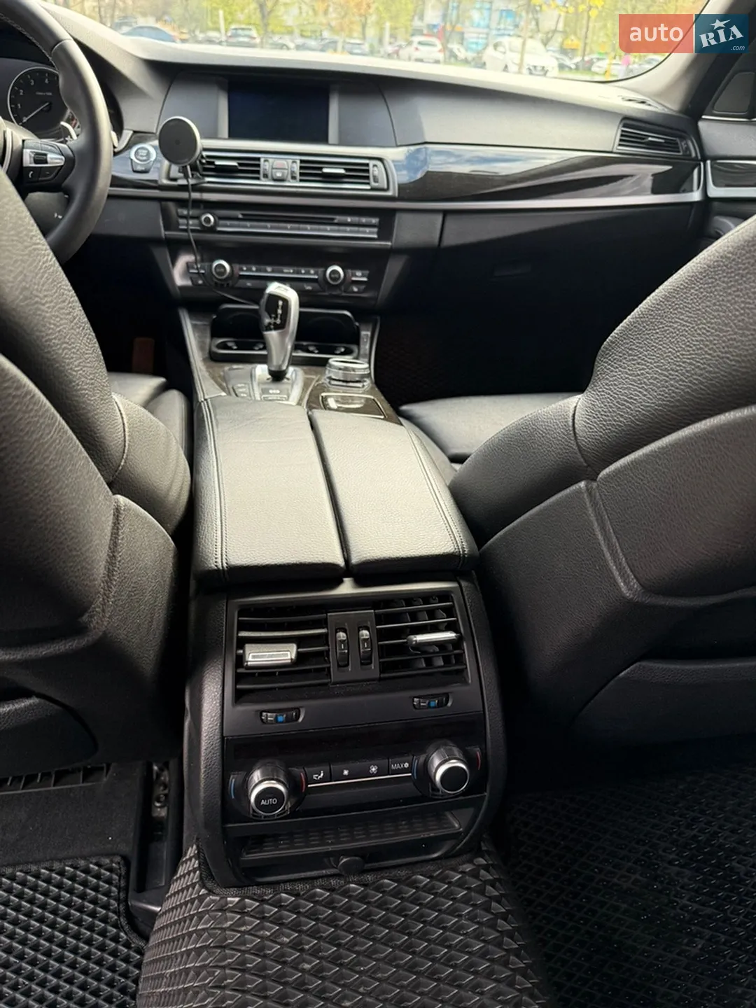 2011 BMW 5er - мініатюра 29