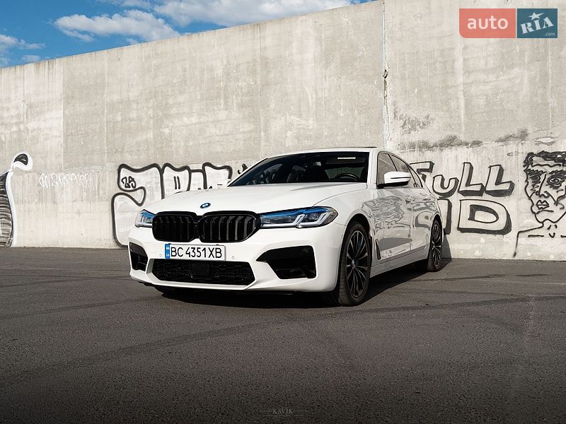 Седан BMW 5 Series 2018 в Львове