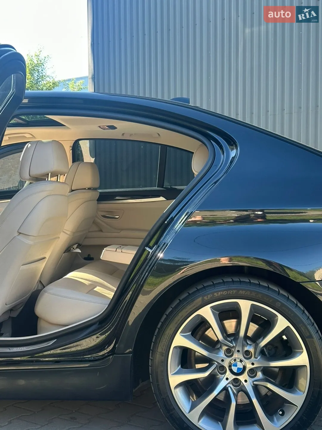 2014 BMW 5er - мініатюра 2