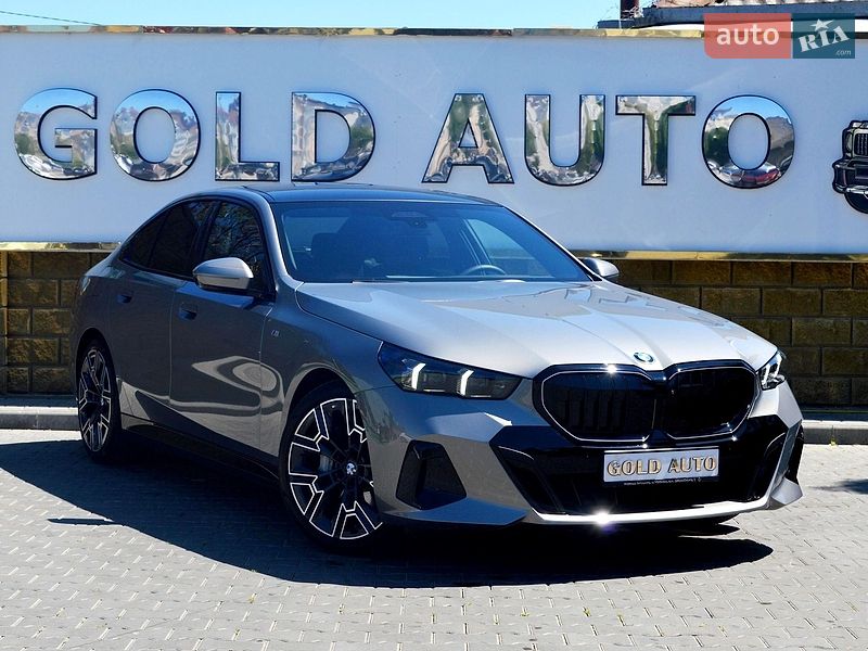 BMW 5 Series 2025