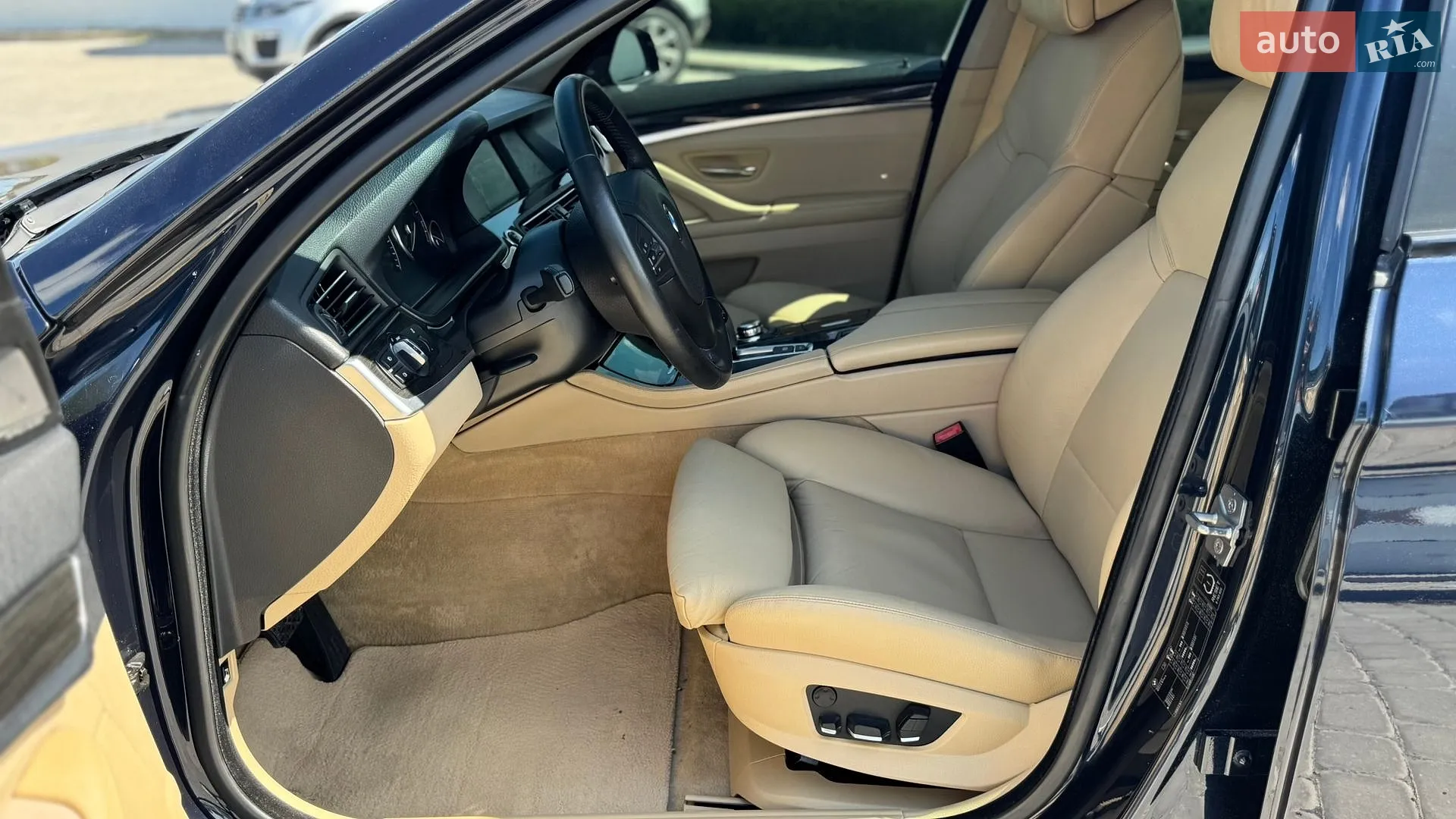 2011 BMW 5er - мініатюра 28