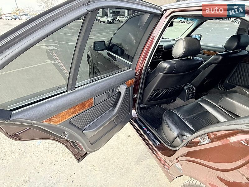 Седан BMW 5 Series 1994 в Киеве