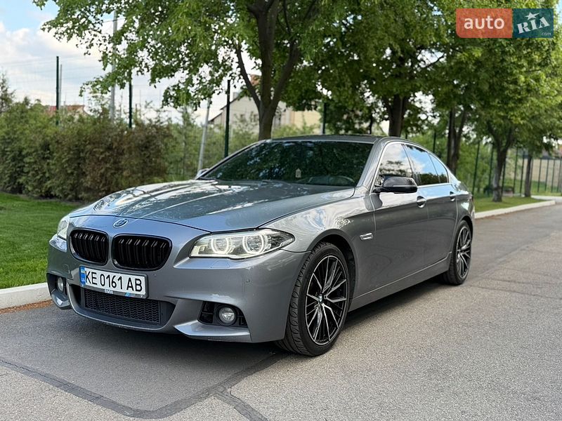 Седан BMW 5 Series 2015 в Днепре