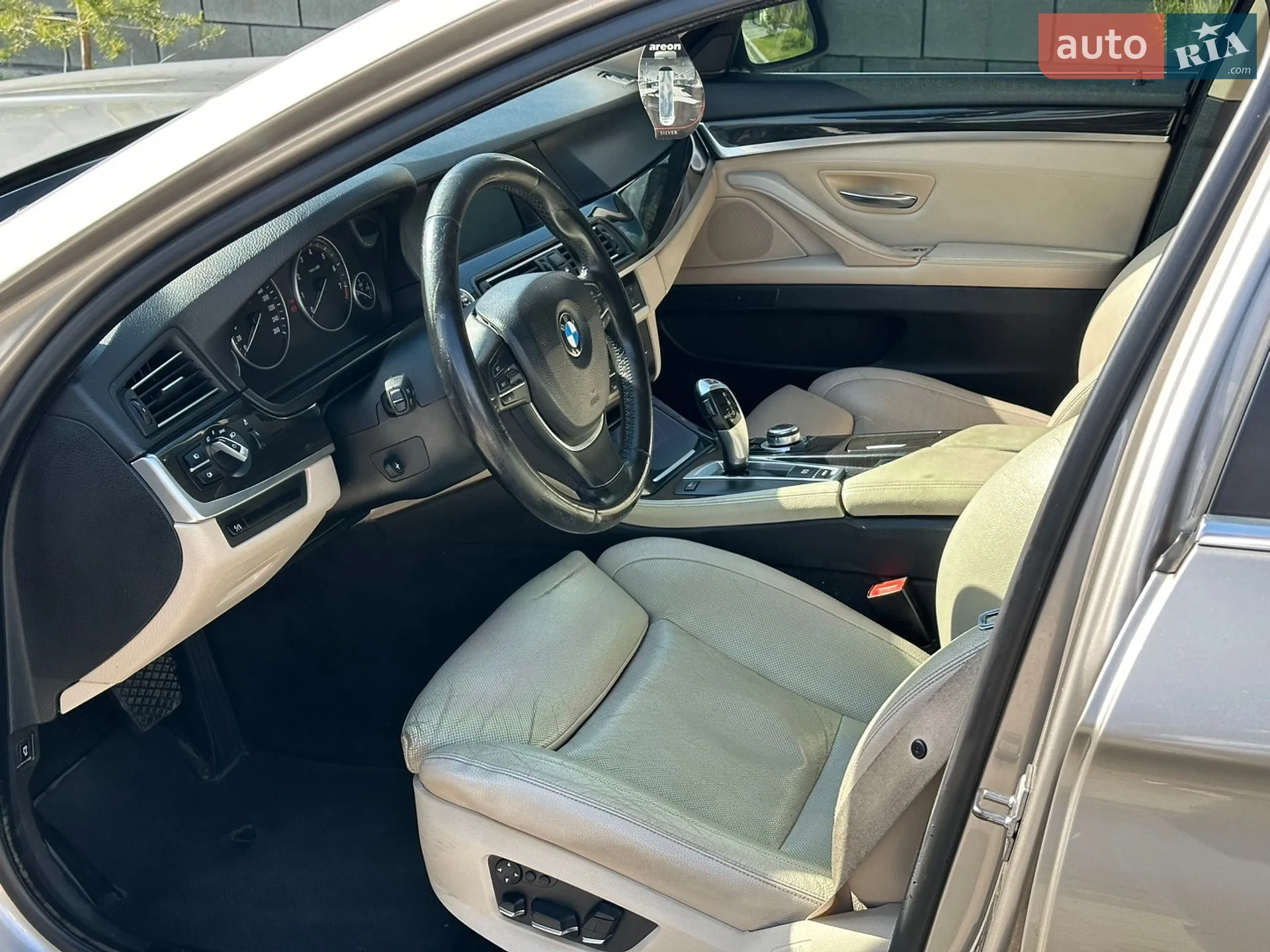 2010 BMW 5er - мініатюра 10