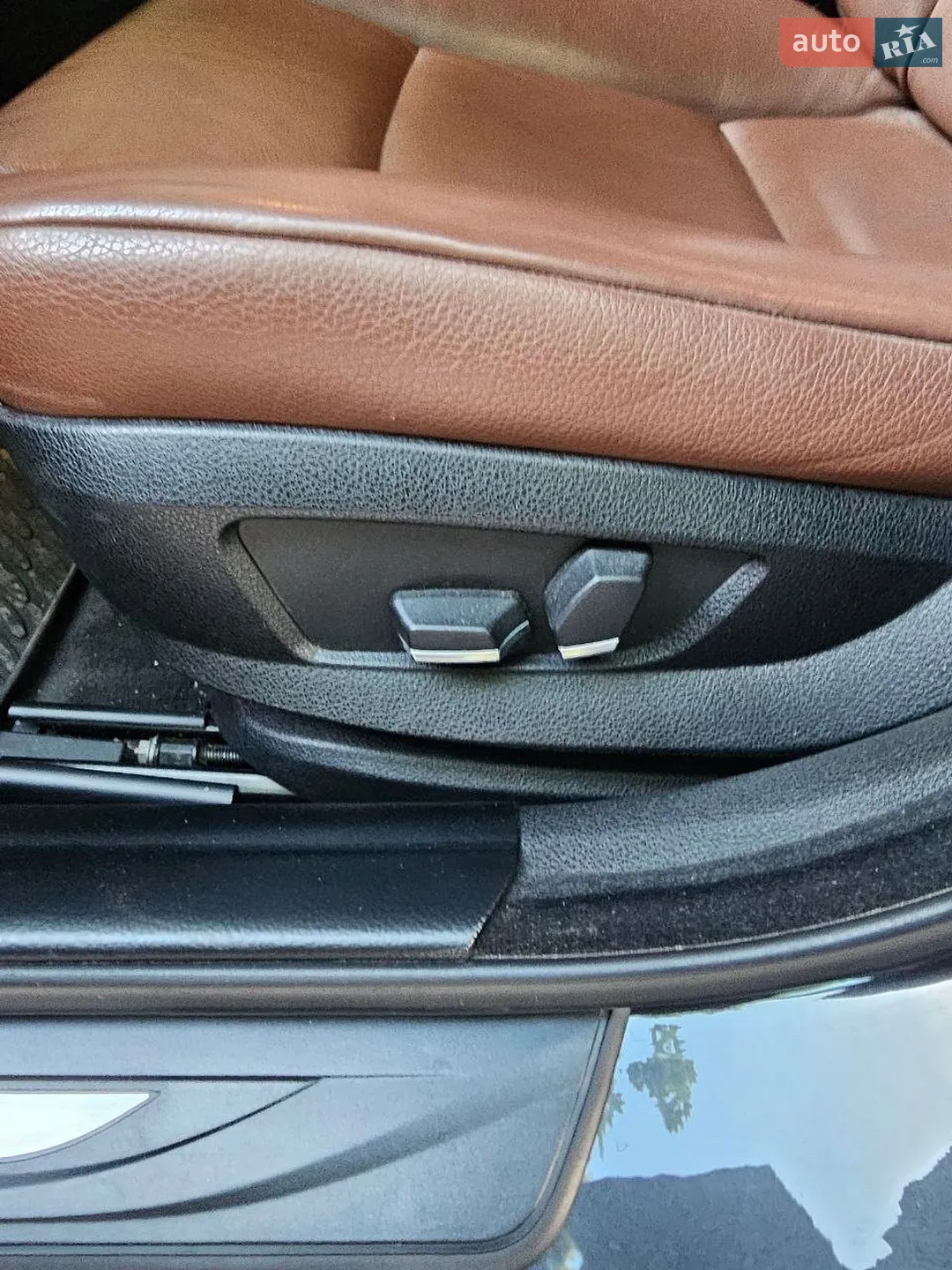 2012 BMW 5er - мініатюра 9