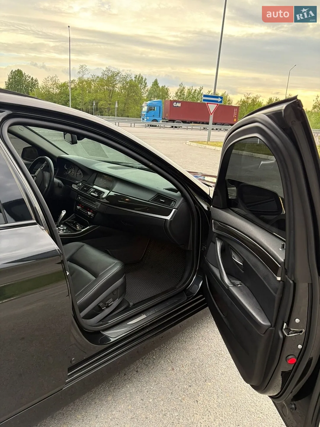 2012 BMW 5er - мініатюра 28