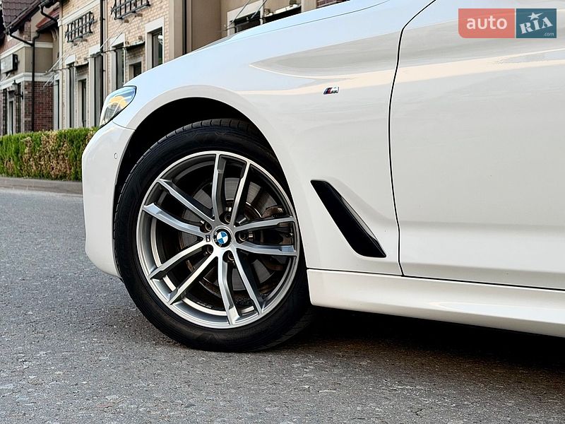 Седан BMW 5 Series 2017 в Киеве