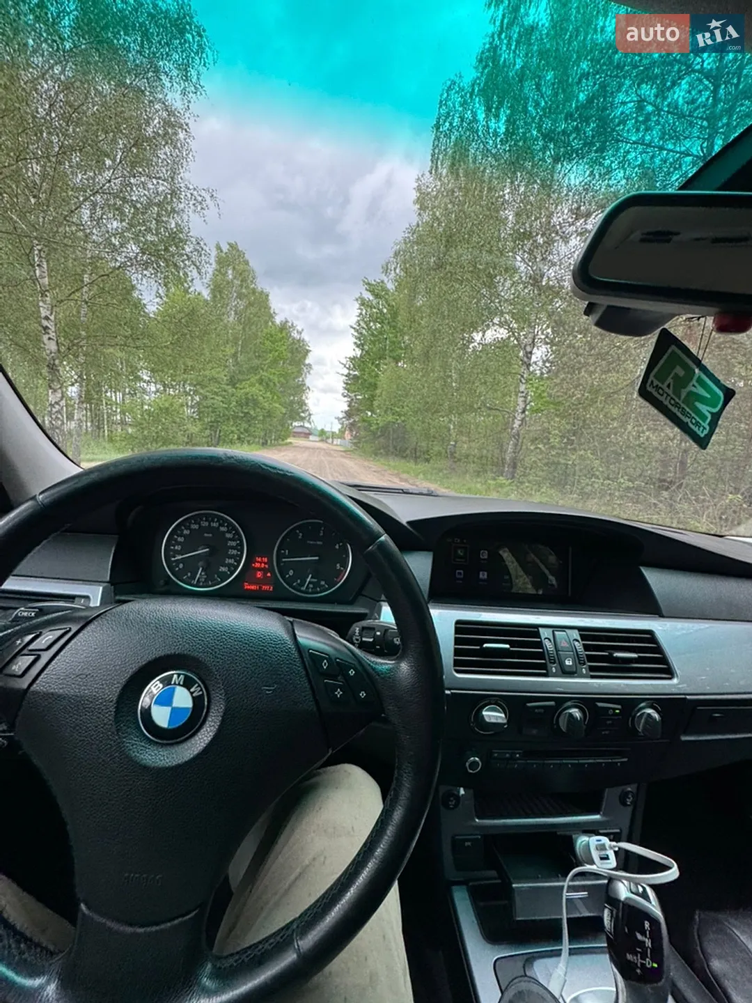 2011 BMW 5er - мініатюра 9