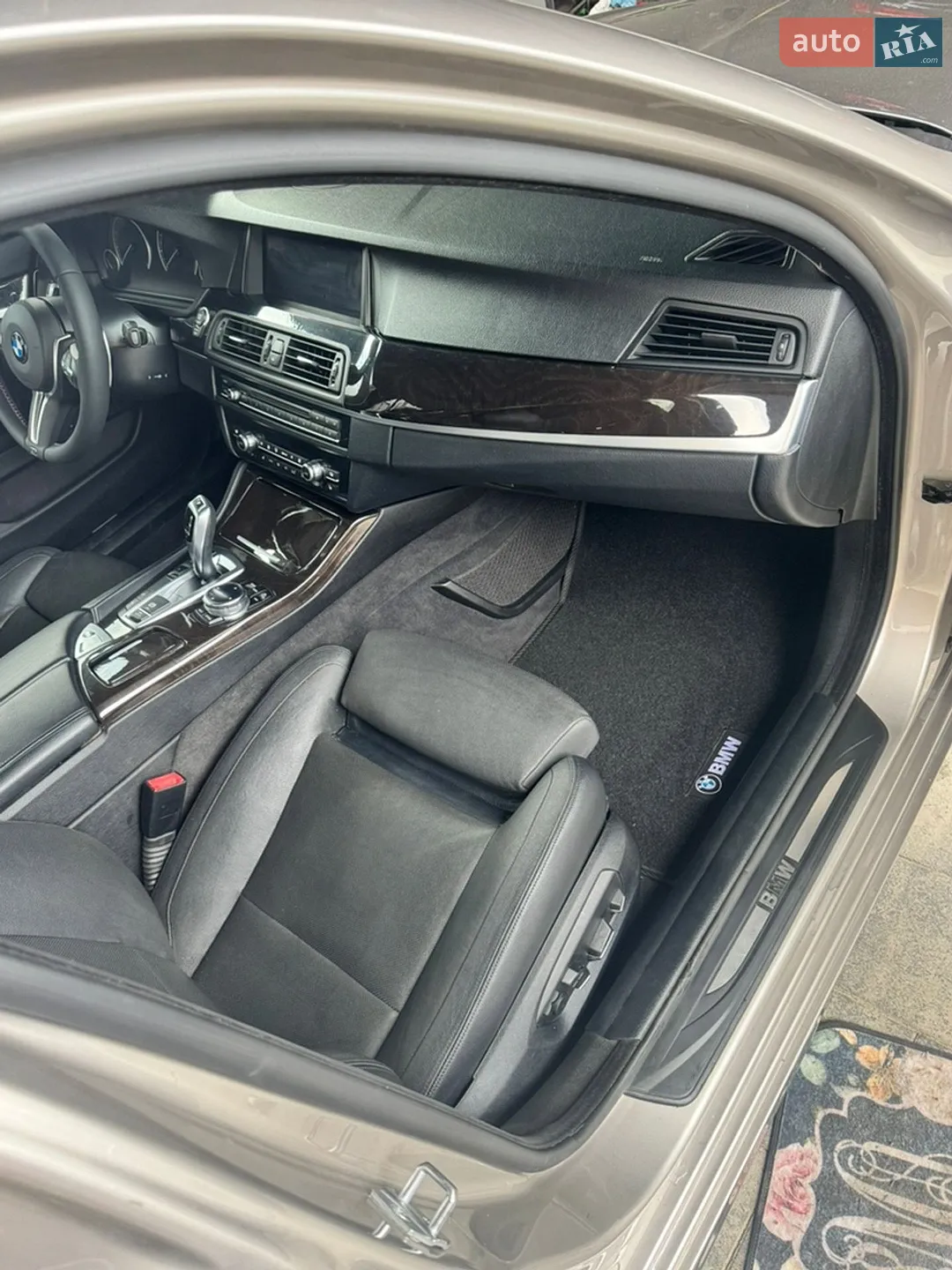 2013 BMW 5er - мініатюра 18