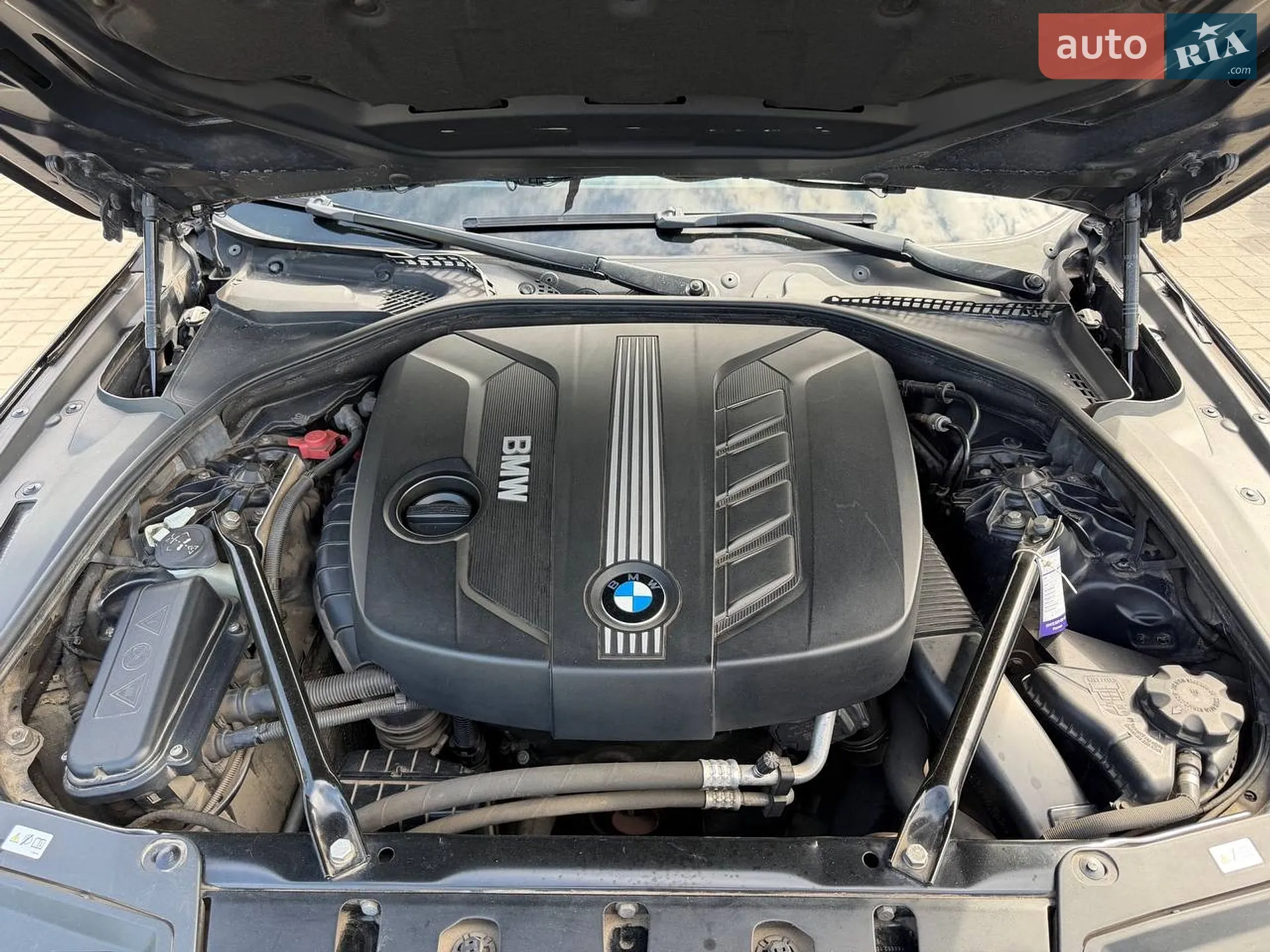 2011 BMW 5er - мініатюра 4
