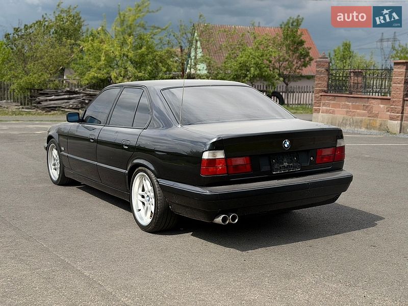 Седан BMW 5 Series 1993 в Ровно