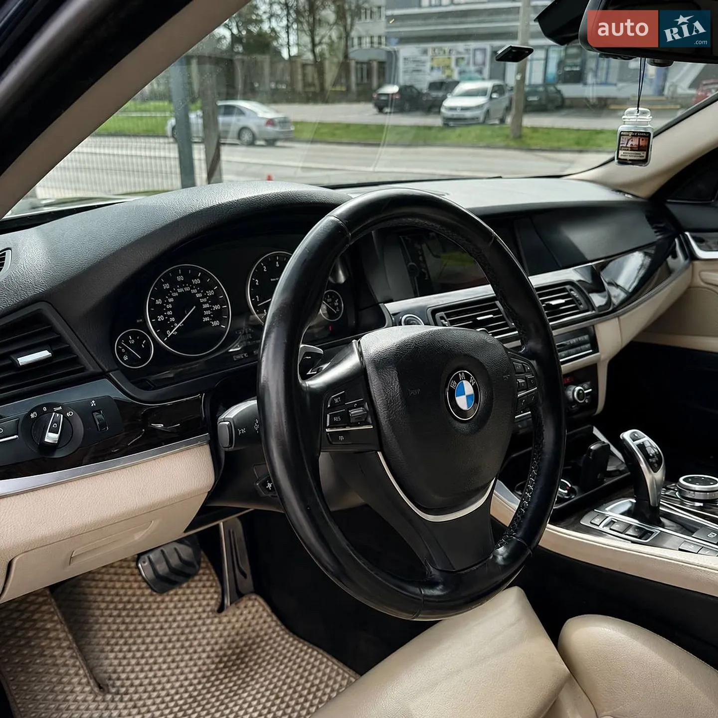 2011 BMW 5er - мініатюра 12