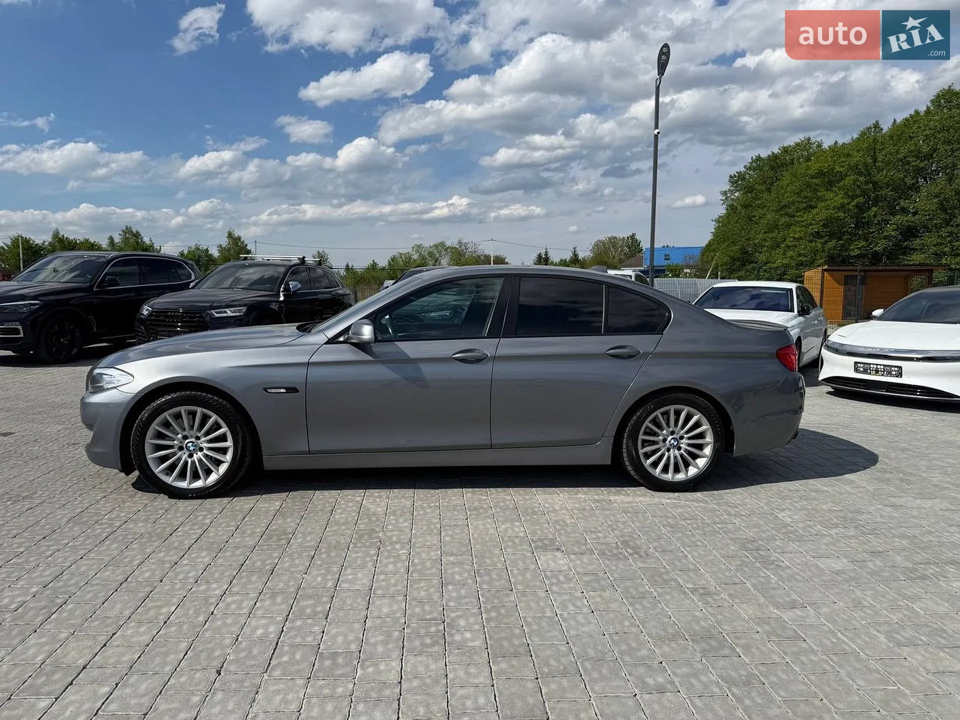 2010 BMW 5er - мініатюра 4