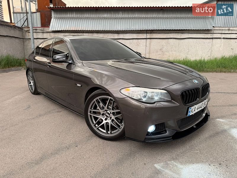 Седан BMW 5 Series 2011 в Киеве
