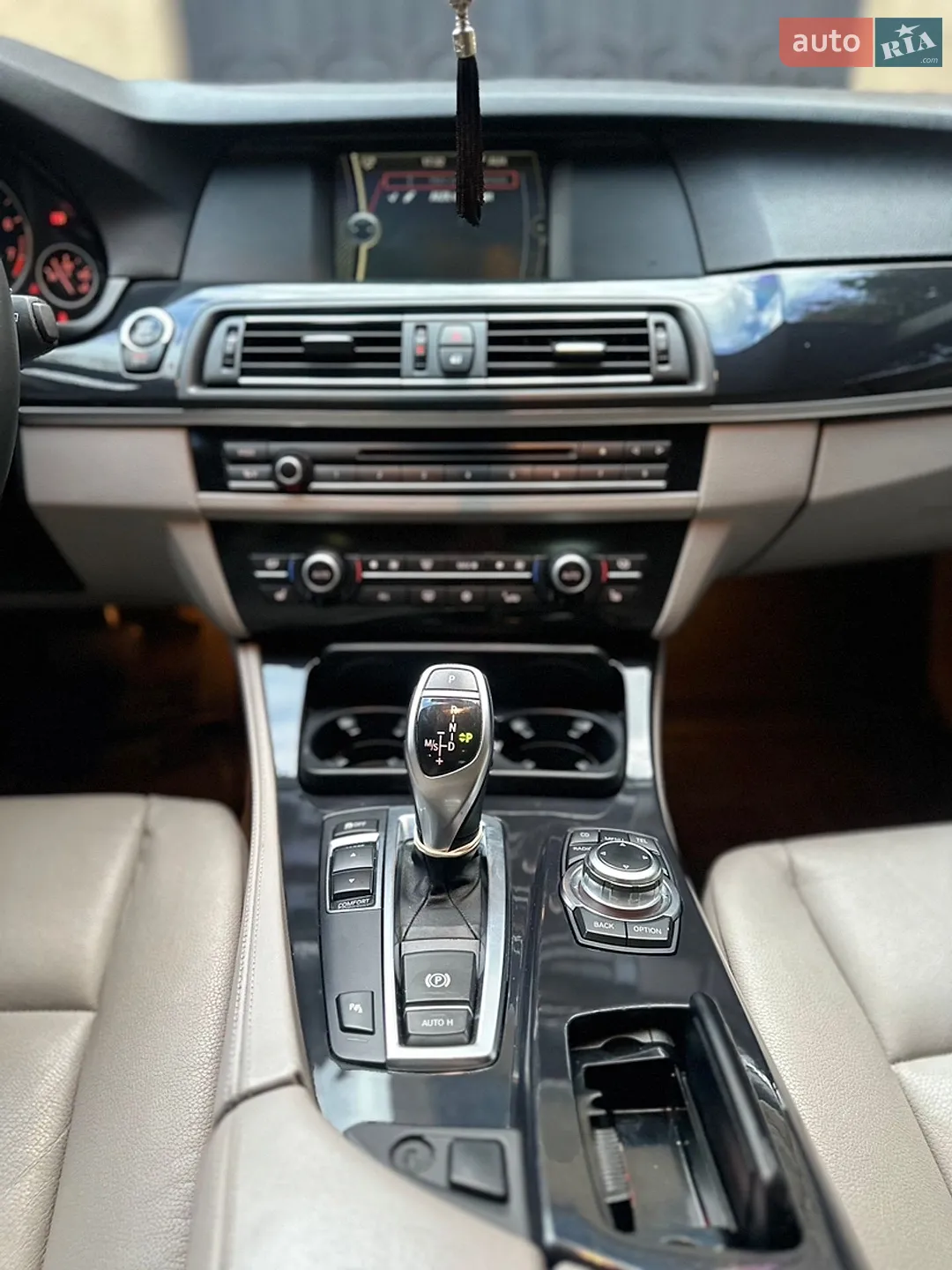 2012 BMW 5er - мініатюра 33