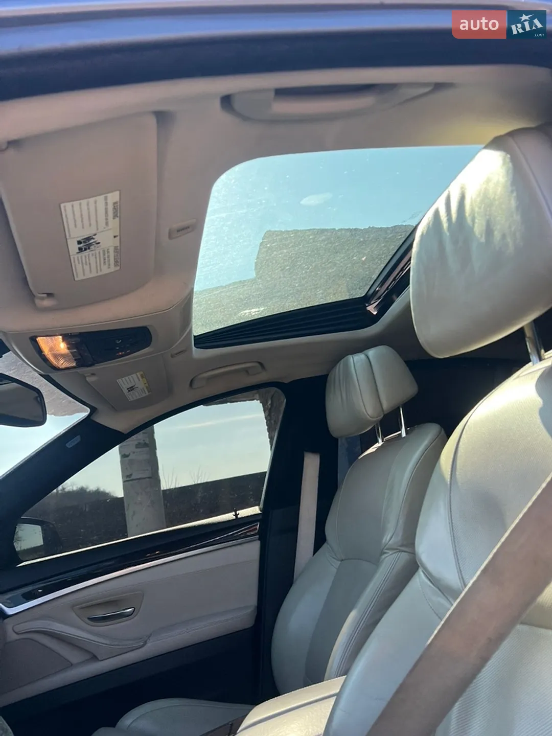 2011 BMW 5er - мініатюра 16