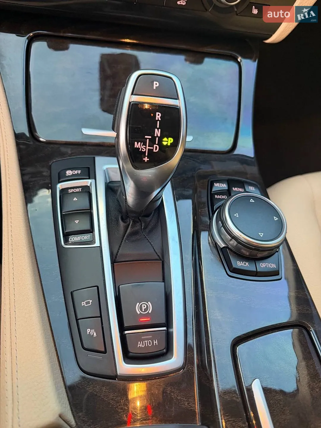 2016 BMW 5er - мініатюра 17