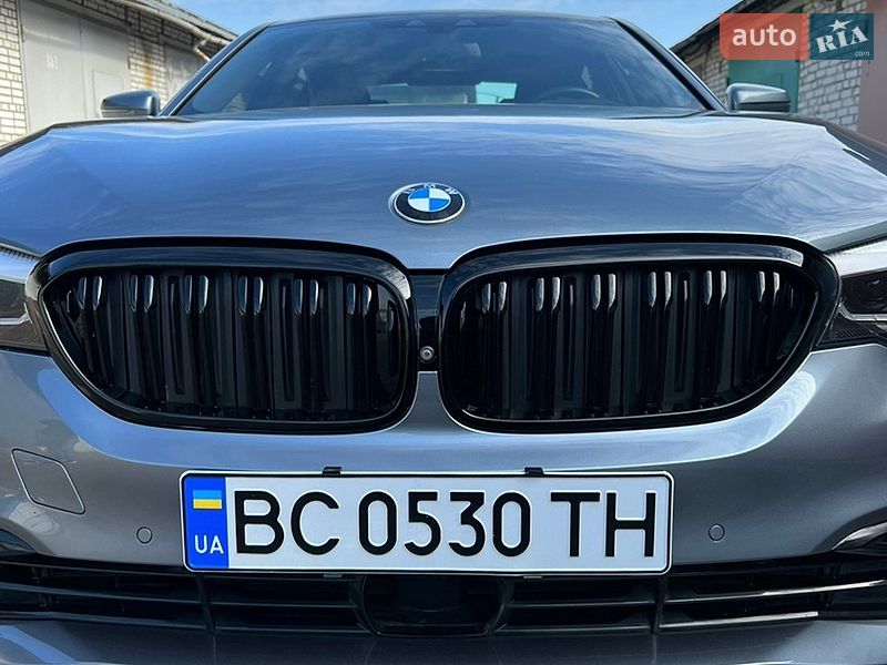 Седан BMW 5 Series 2017 в Львове