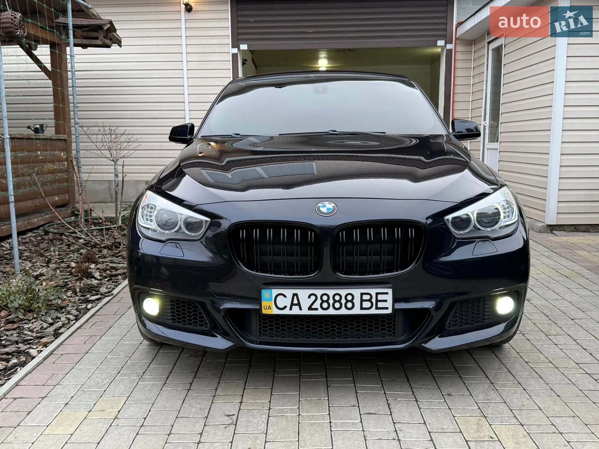 2012 BMW 5er - мініатюра 2