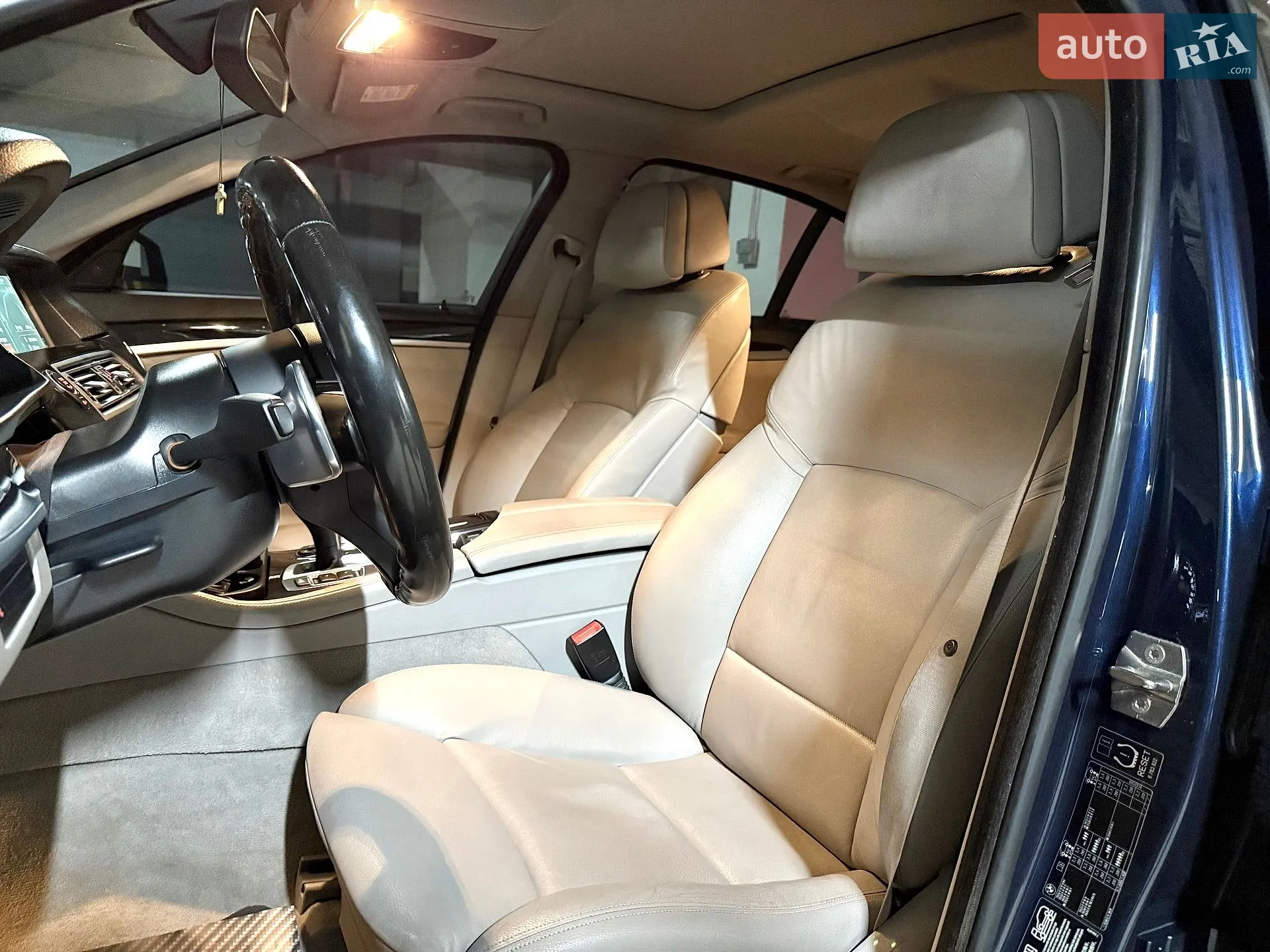 2012 BMW 5er - мініатюра 16