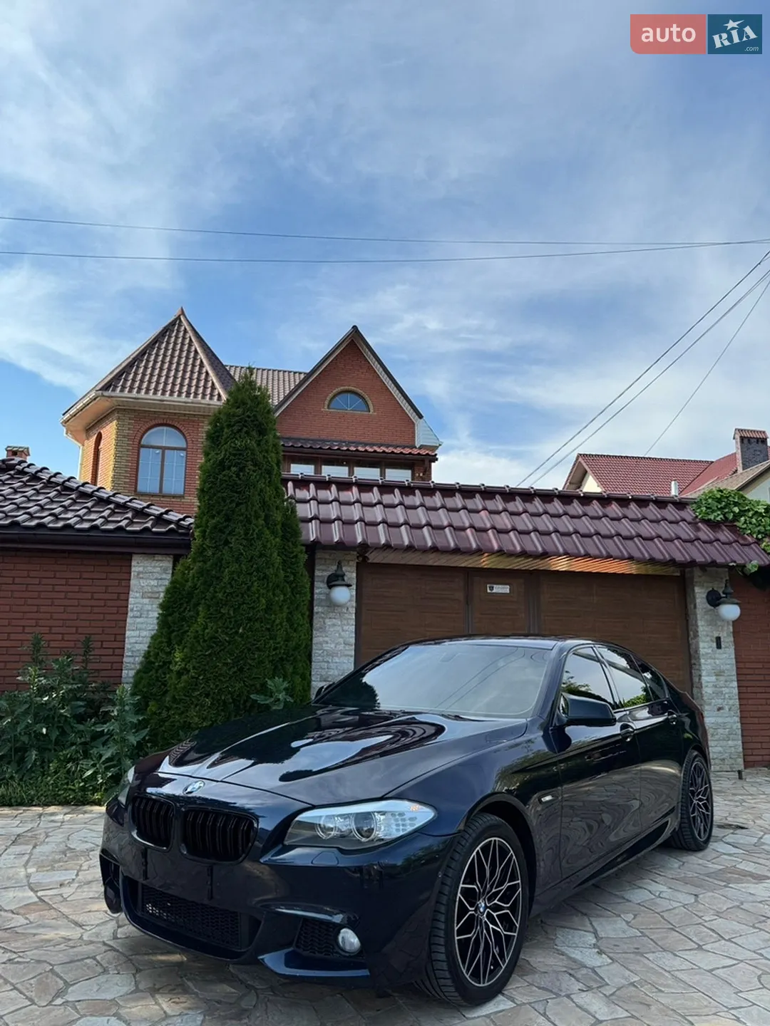 2012 BMW 5er - мініатюра 2