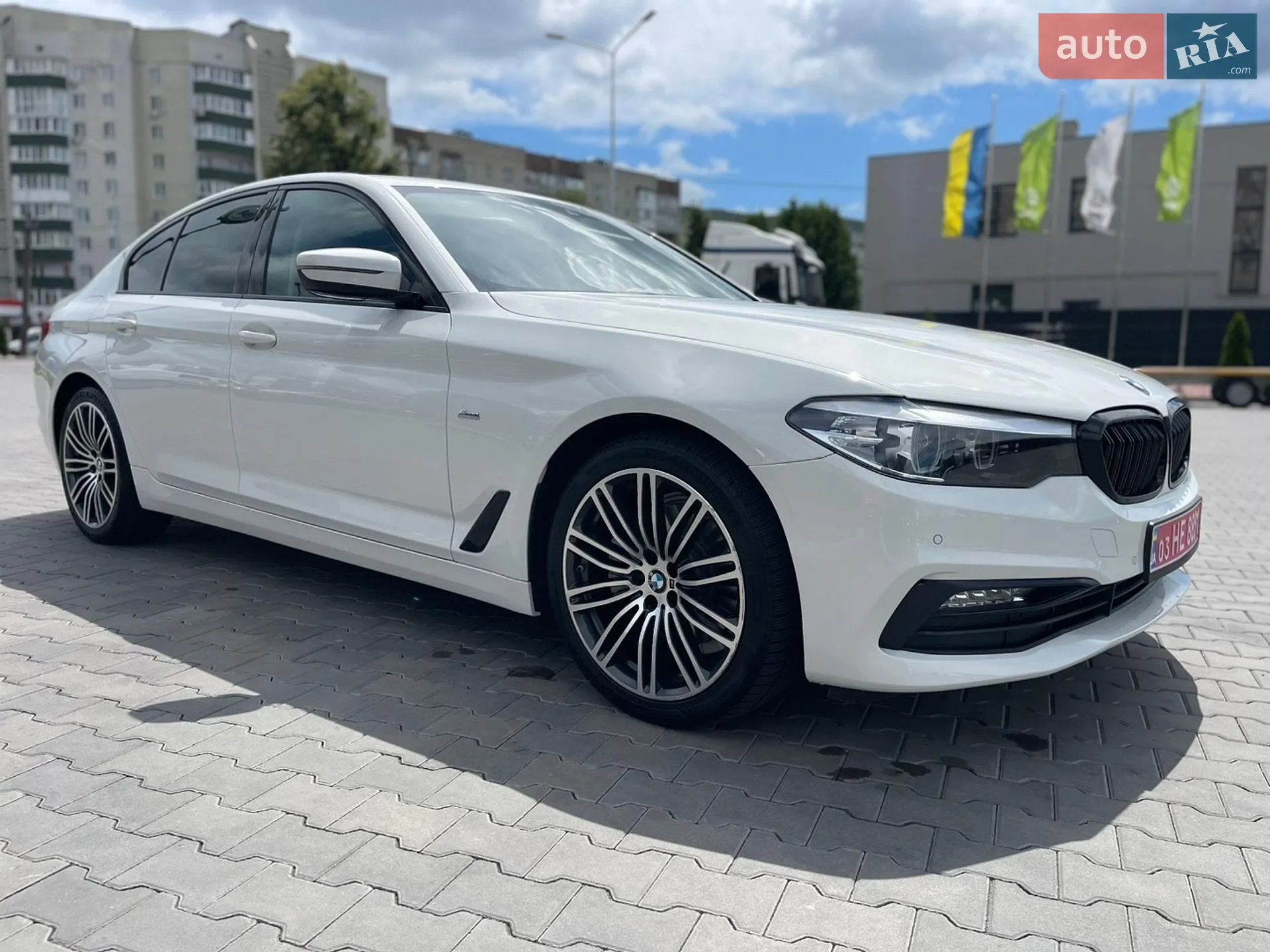 2018 BMW 5er - мініатюра 2