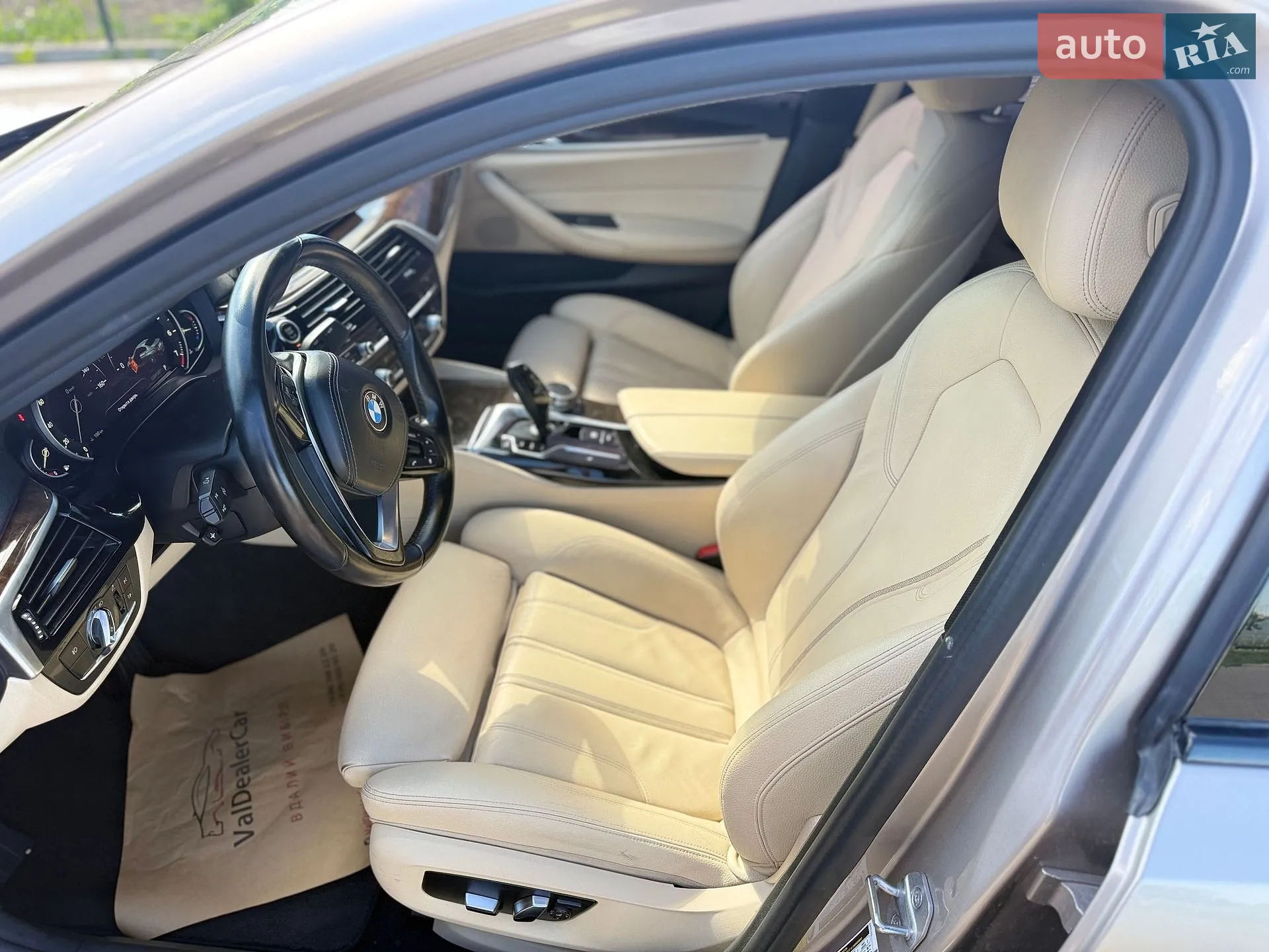 2017 BMW 5er - мініатюра 18