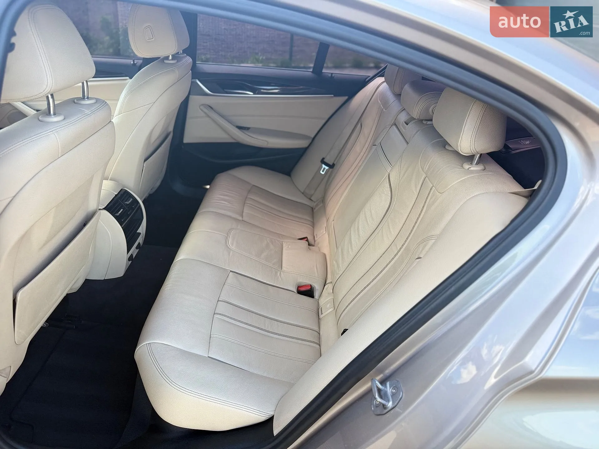 2017 BMW 5er - мініатюра 31
