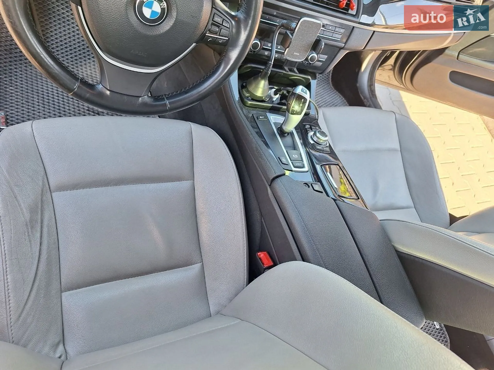 2010 BMW 5er - мініатюра 10