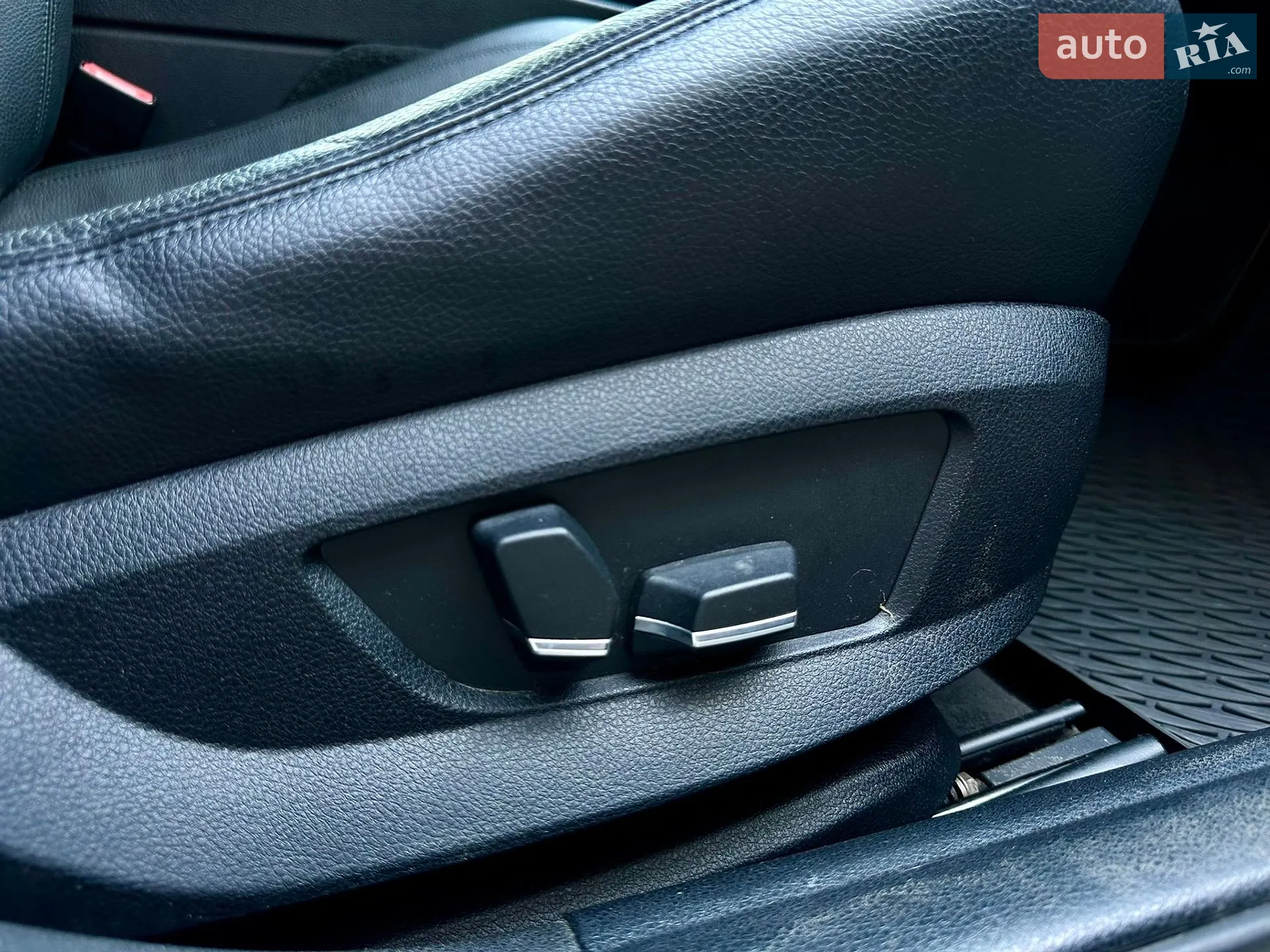 2011 BMW 5er - мініатюра 42