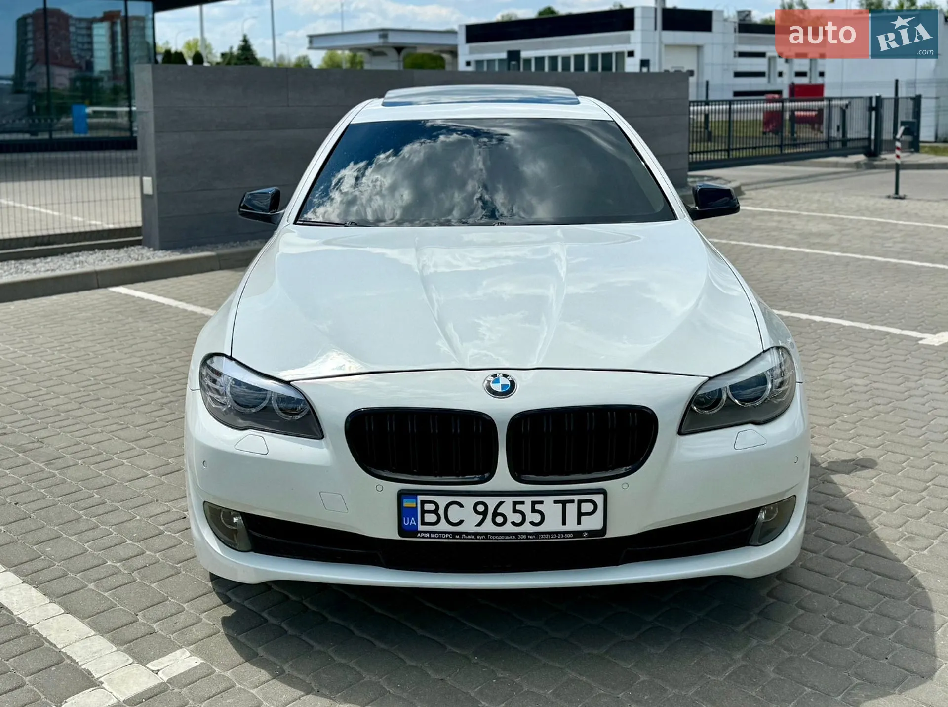 2011 BMW 5er - мініатюра 5