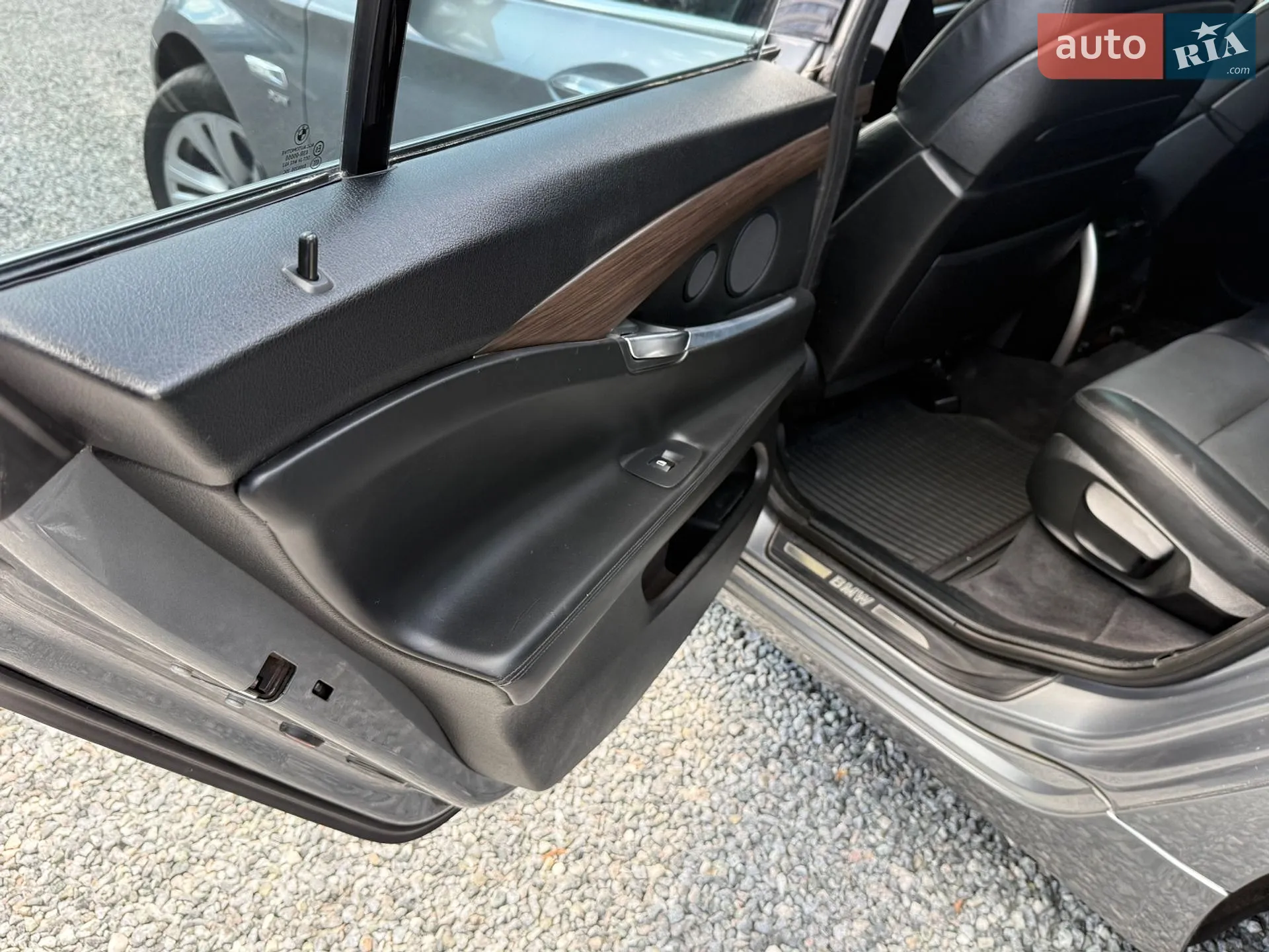 2010 BMW 5er - мініатюра 19