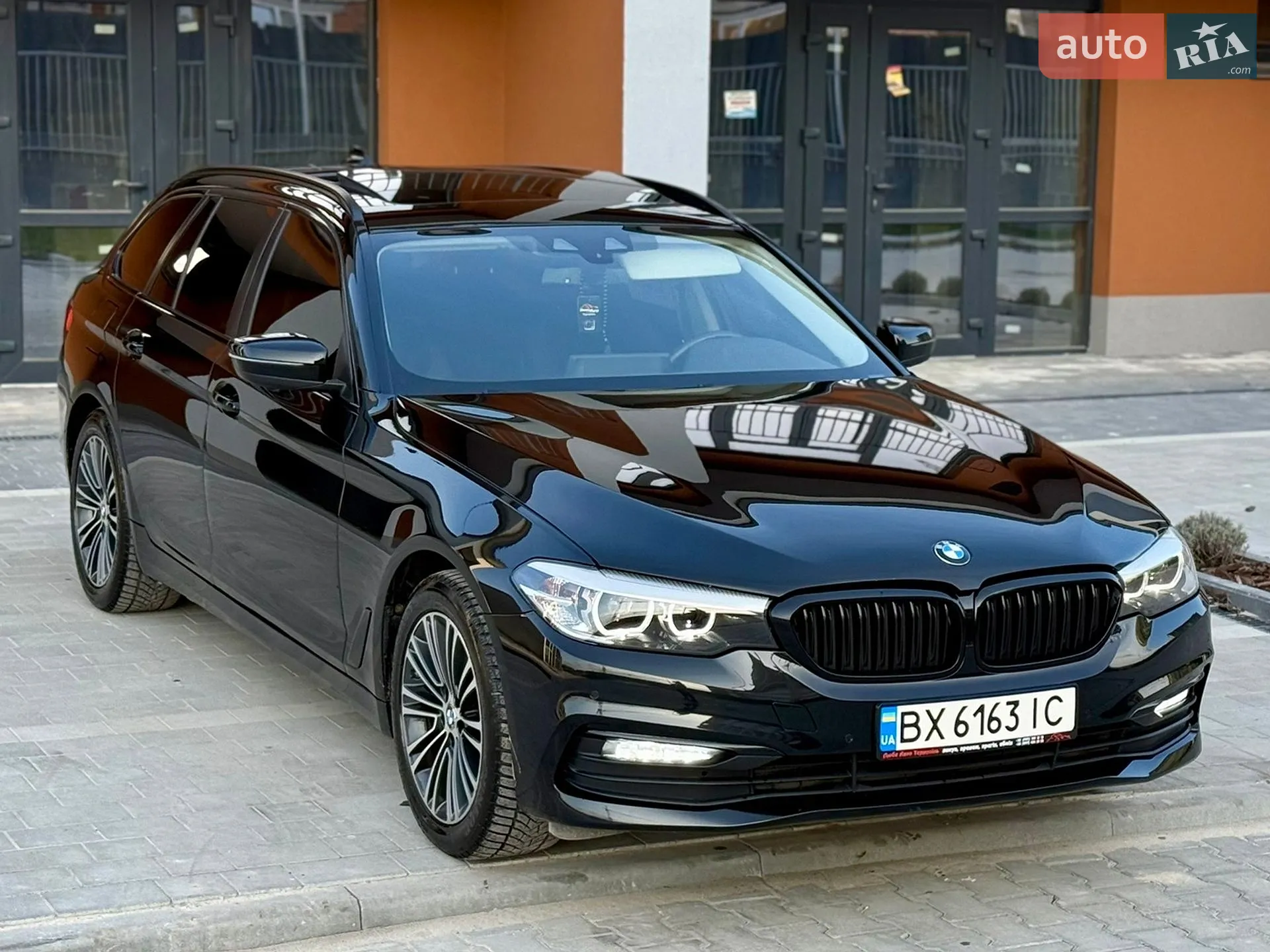 2017 BMW 5er - мініатюра 2