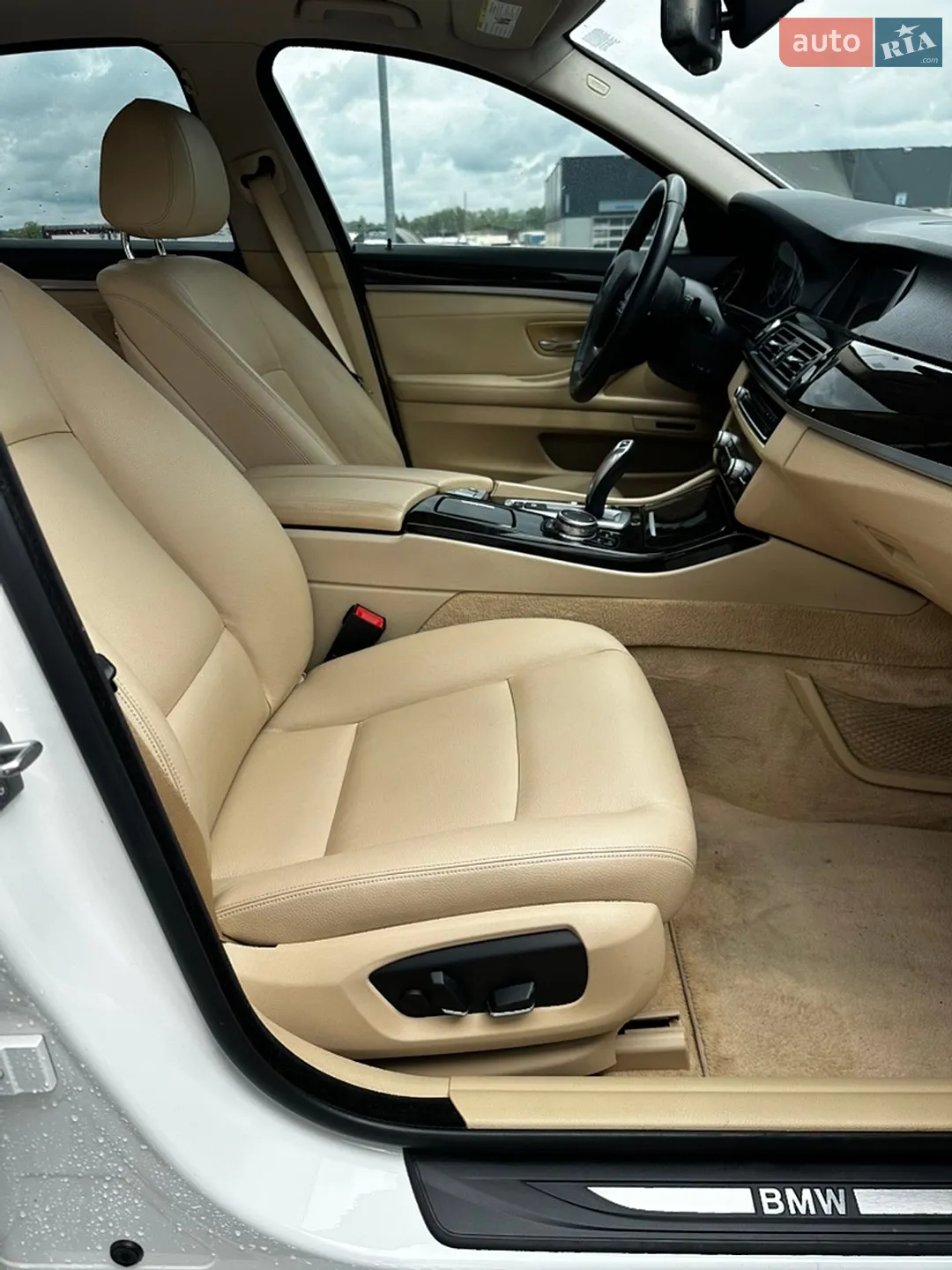 2014 BMW 5er - мініатюра 15