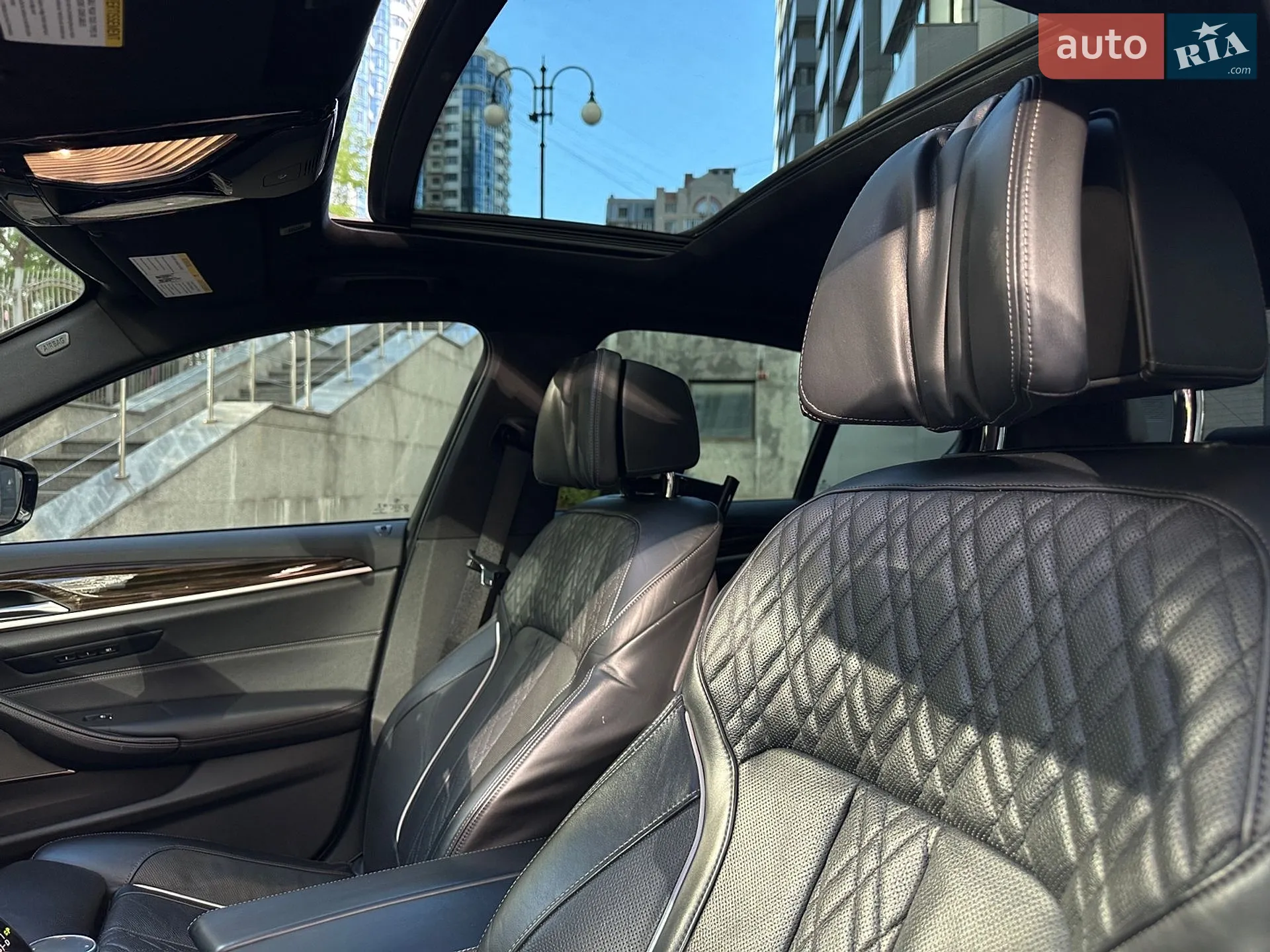 2020 BMW 5er - мініатюра 5