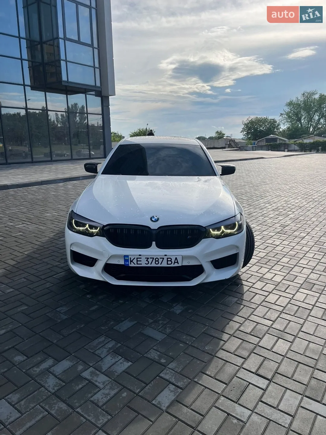 2017 BMW 5er - мініатюра 2