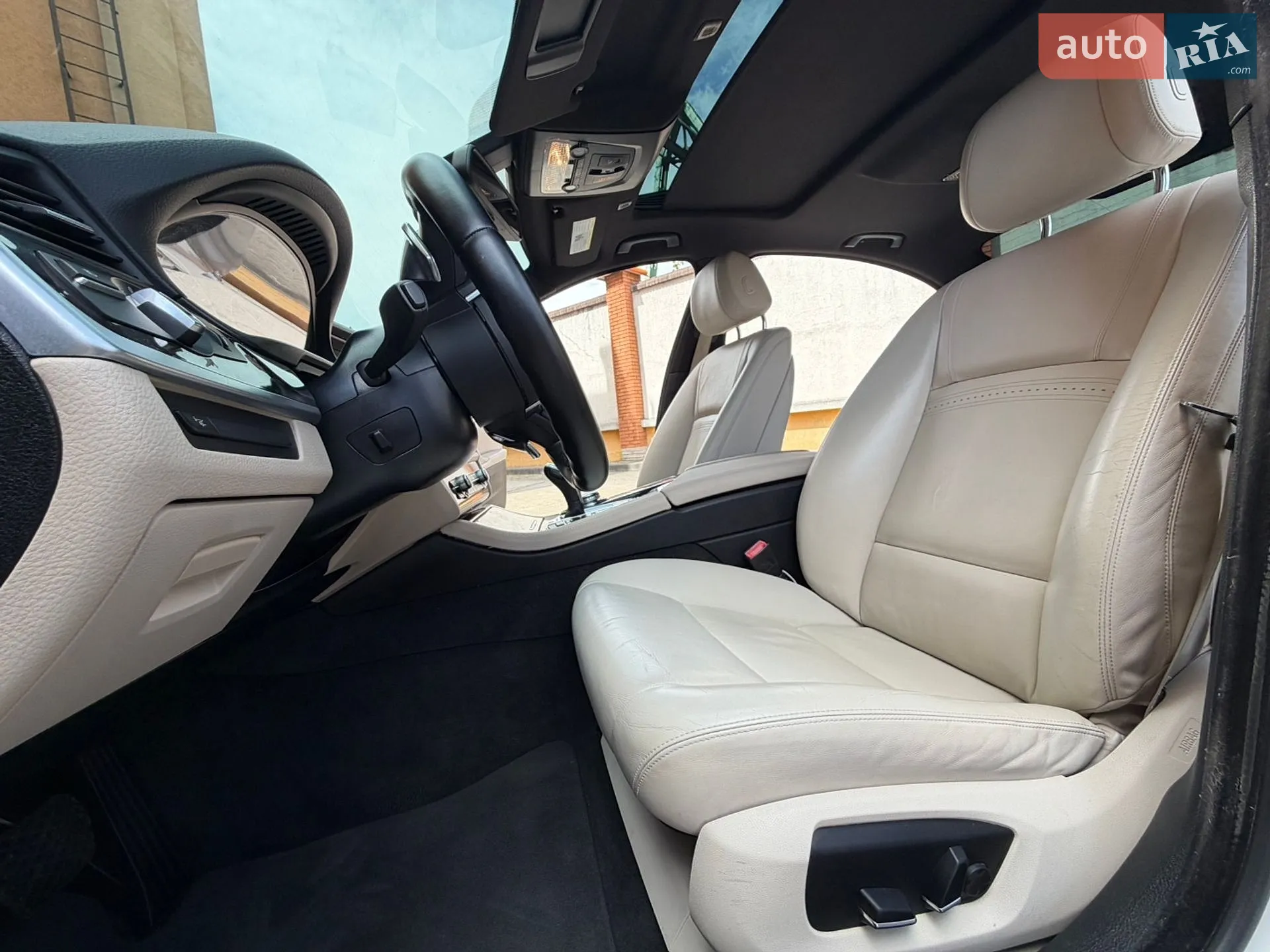 2016 BMW 5er - мініатюра 15