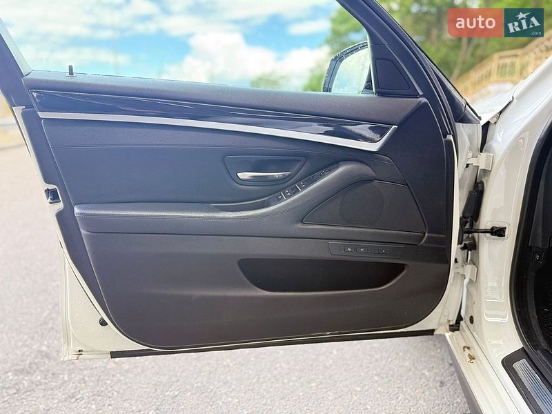Седан BMW 5 Series 2015 в Одессе