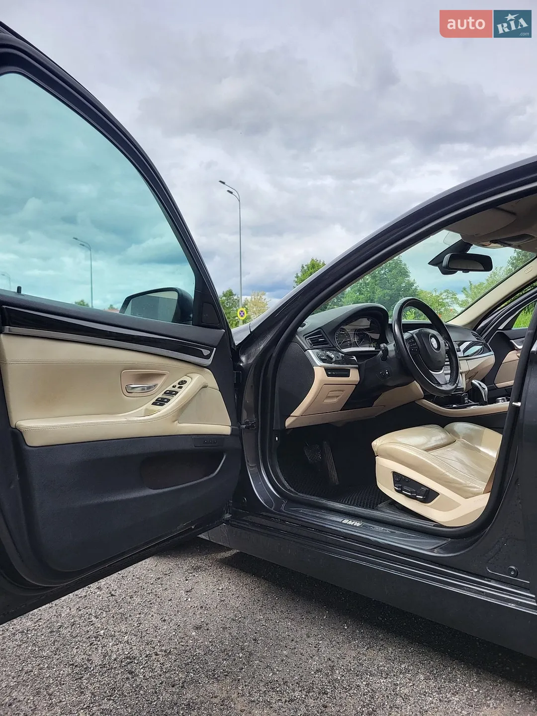 2011 BMW 5er - мініатюра 10
